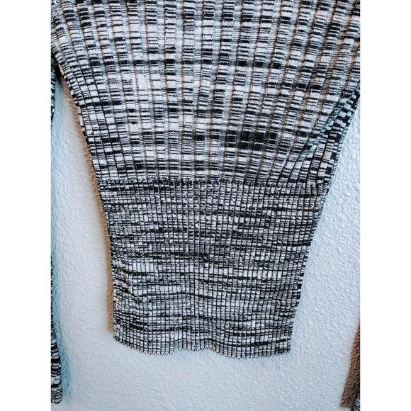 House Of Harlow 1960 Fitted Henley Charcoal XSmall Top NWOT - Picture 4 of 11